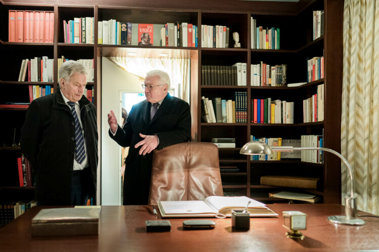 Förbundspresident Frank-Walter Steinmeier och president Sauli Niinistö på besök i Willy-Brandt-Forum i Unkel. 