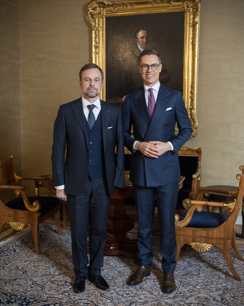 Presidentti Alexander Stubb ja Liettuan suurlähettiläs Edvilas Raudonikis. Kuva: Matti Porre/Tasavallan presidentin kanslia 
